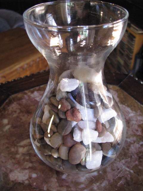 DM84Sale Tumbled Semi-Precious Stones in a Glass Vase @@@ Crazy Low R1 Start