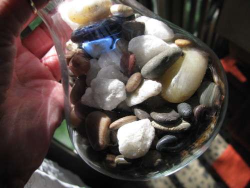 DM84Sale Tumbled Semi-Precious Stones in a Glass Vase @@@ Crazy Low R1 Start