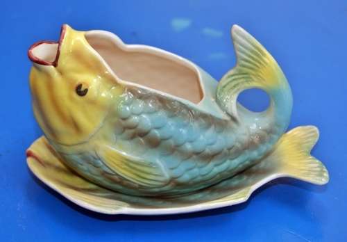 Shorter and Son Stoke on Trent Fish Shaped Sauce Boat and Stand