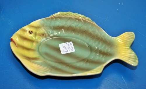 Shorter and Son Stoke on Trent Fish Shaped Sauce Boat and Stand
