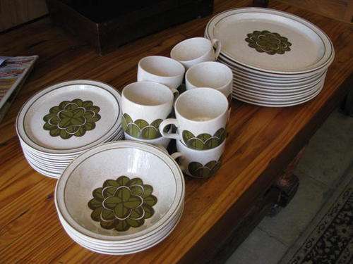 ~*38 PIECE PART IRISH DINNER SERVICE@@@ CRAAZZZY R1 START!!!!!*~
