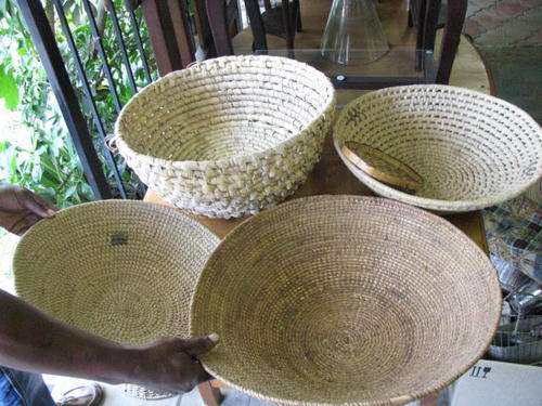 5 X OLD HAND MADE WICKER BASKETS@@@CRAZY R1 START BID PER ITEM