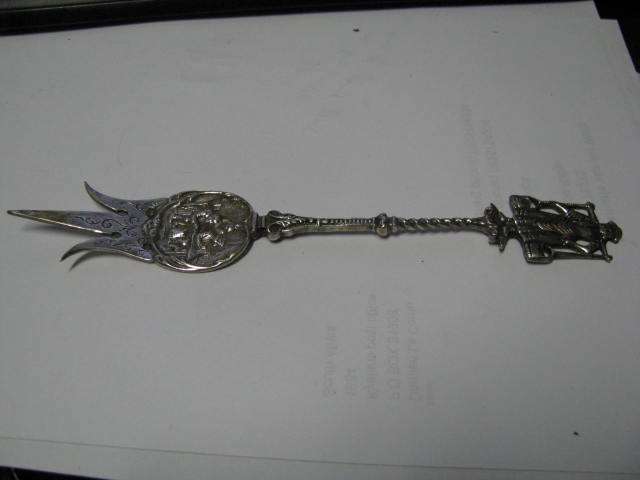 DUTCH HALLMARKED SILVER SERVING FORK.... VERY DETAILED AND ORNATE
