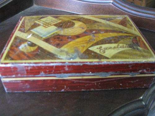 EXCELDA TIN......HINGED LID