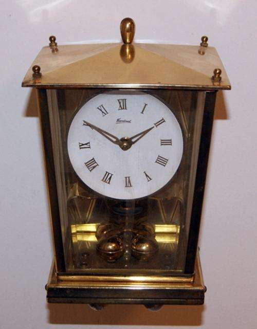 GORGEOUS OLD CARDINAL WALL HANGING ANNIVERSARY CLOCK VERY RARE!!@@@CRAZY R1 START