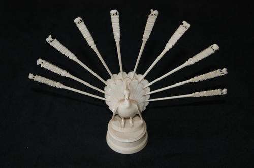 ~*~Ivory Peacock Shaped Cocktail Sticks~*~
