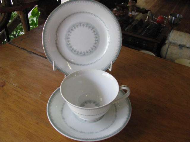 @@ NORITAKE "MAYA"TRIO.......... 5 AVAILABLE.... BID PER TRIO  @@