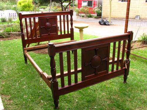@@  A REALLY GORGEOUS EDWARDIAN TEAK DOUBLE BED @@