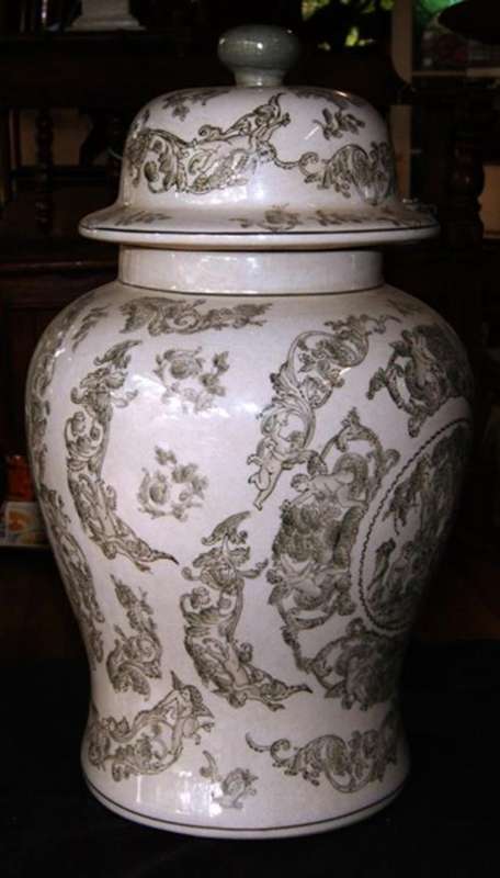 STUNNING OLD HUGE GINGER JAR WITH LID... HAND PAINTED @@@ CRAZZYYYY R1 START