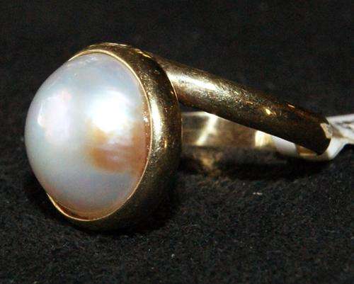 STUNNING 9ct GOLD & MABE PEARL RING (4.8g) SIZE Q