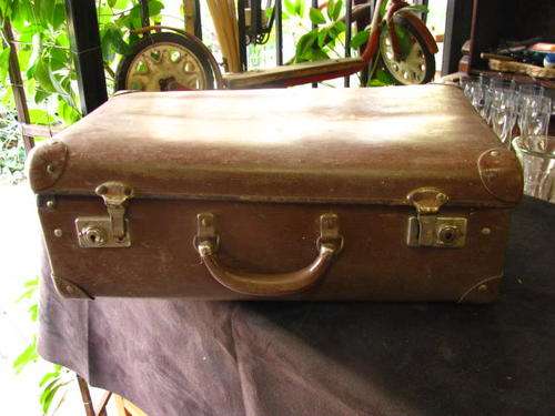 A LOVELY OLD BROWN SUITCASE