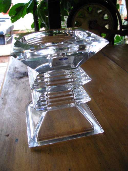 A CRYSTAL CANDLESTICK...... DUISKE CLASSIC CRYSTAL