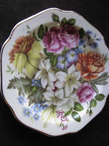 A BEAUTIFUL ALT DRESDEN PLATE.... 1793 GERMANY.. 200TH ANNIVERSARY... DETAIL IS MAGNIFICENT