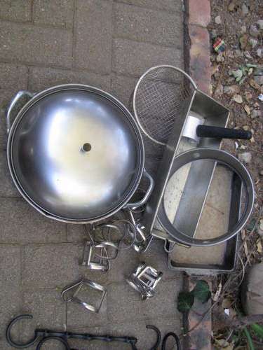 A JOBLOT OF ASSORTED KITCHEN ITEMS @CRRRRAAAAZZZY R1 START