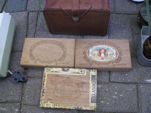 A JOBLOT OF 4 ASSORTED BOXES... 3 CIGAR AND 1 LEATHER  @CRRRRAAAAZZZY R1 START