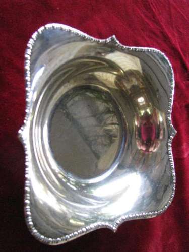 A YEOMAN PLATE BOWL......... IDEAL FOR SNACKS.@CRRRRAAAAZZZY R1 START......