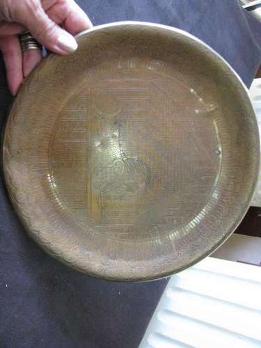 A ROUND BRASS WALL PLATE WITH EGYPTIAN THEME @@@ CRAAZZYYY R1 START