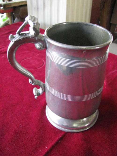 AN ENGLISH PEWTER BEER TANKARD...MADE IN ENGLAND @CCRRRRAAAAZZZY R1 START