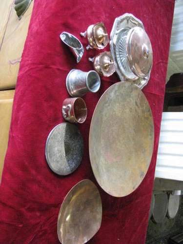 A JOBLOT OF 13 ASSORTED ITEMS..A KRUGER PARK SERVIETTE RING. BUTTER DISH ETC ..@ CRRAZZY R1 START..