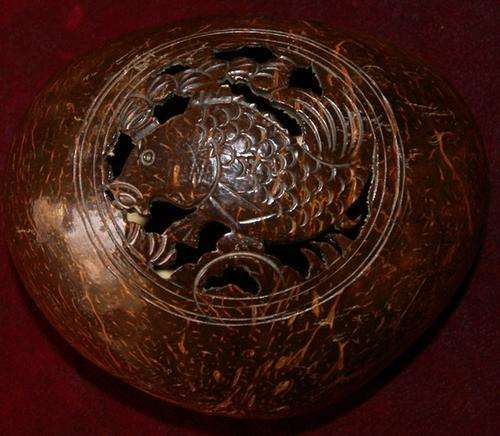 OLD ORIENTAL HAND CARVED COCONUT GORGEOUS DETAIL@@@ CRAAZZYYY R1 START