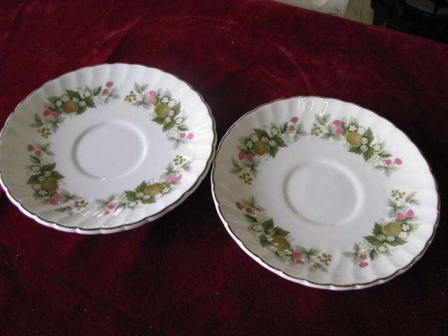 2 AYNSLEY, STAFFORDSHIRE SAUCERS  @ CRRAZZY R1 START..