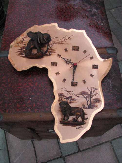 A RETRO COPPER CLOCK IN THE SHAPE OF AFRICAN CONTINENT BY GASTONE ...WORKING @ CRAAZZY R1 START