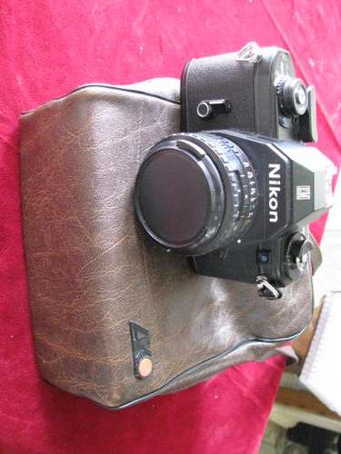 A NIKON CAMERA IN LEATHER CASE @CRRRAAAZZZZY R1 START
