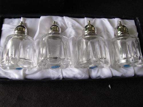 2  PAIRS OF SALT AND PEPPER POTS IN ORIGINAL BOX AND LOVELY CONDITION......@ CRRAAAZZY R1 START