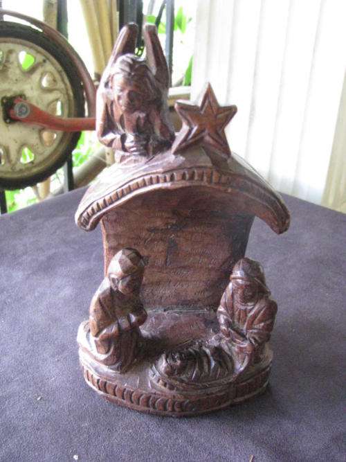 VINTAGE WOOD CARVING....NATIVITY SCENE..JESUS , MARY AND JOSEPH