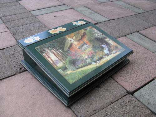 A VINTAGE WRITING BOX WITH SLOPED LID....POSSIBLY 1970'S  @CRRAAZY R1 START