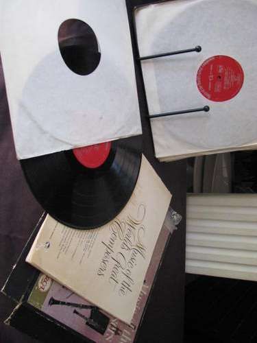 A BOXED SET OF "MUSIC OF THEWORLD'S GREATEST COMPOSERS" ...12 VINYL'S IN THE SET
