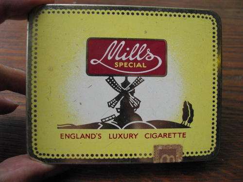 A VINTAGE MILLS SPECIAL CIGARETTE TIN..ENGLANDS LUXURY CIGARETTE   @CRRAAAZY R1 START