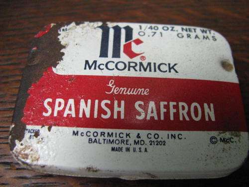 AN OLD MC CORMICK SPANISH SAFFRON TIN...MADE IN USA @CRRAAAZY R1 START