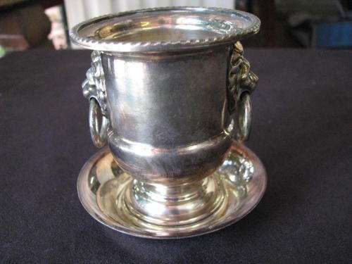 A GORGEOUS VINERS OF SHEFFIELD MINIATURE BUCKET ON STAND WITH LION HEAD DETAIL @ CRRAAAZZY R1 START