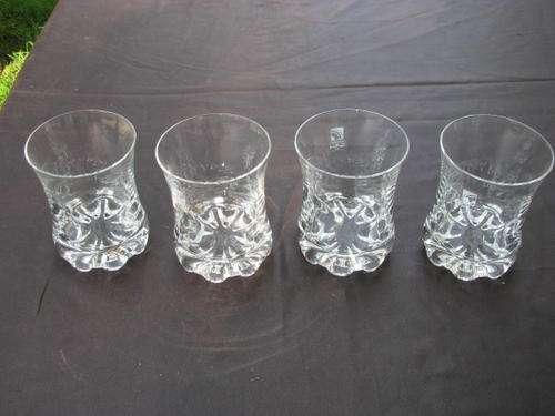A SET OF 4 ITALIAN "light and music"  GLASSES... HIGH QUALITY GLASSES @CRAZY R1 START