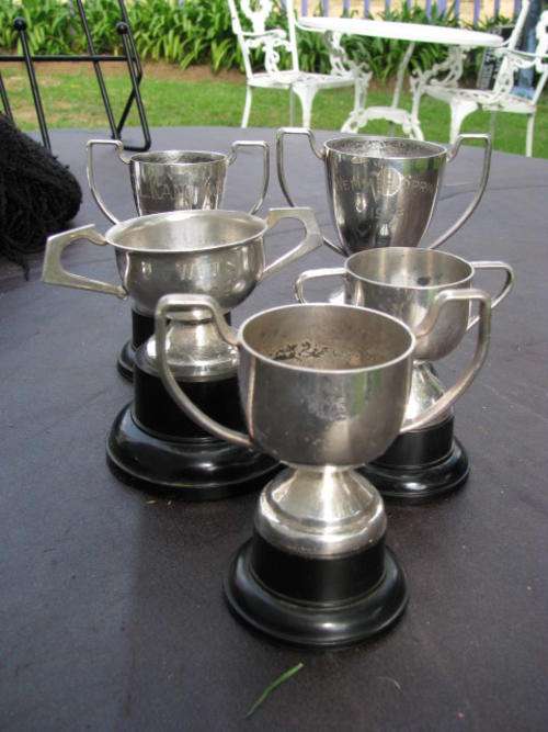 A JOBLOT OF 5 VINTAGE TROPHIES ON ORIGINAL STANDS @CRAZY R1 START