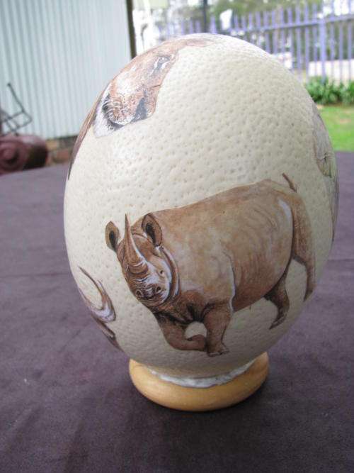 A GORGEOUS VINTAGE OSTRICH EGG ON STAND.. RHINO, LION, LEOPARD, ELEPHANT ETC  @CRAZY R1 START