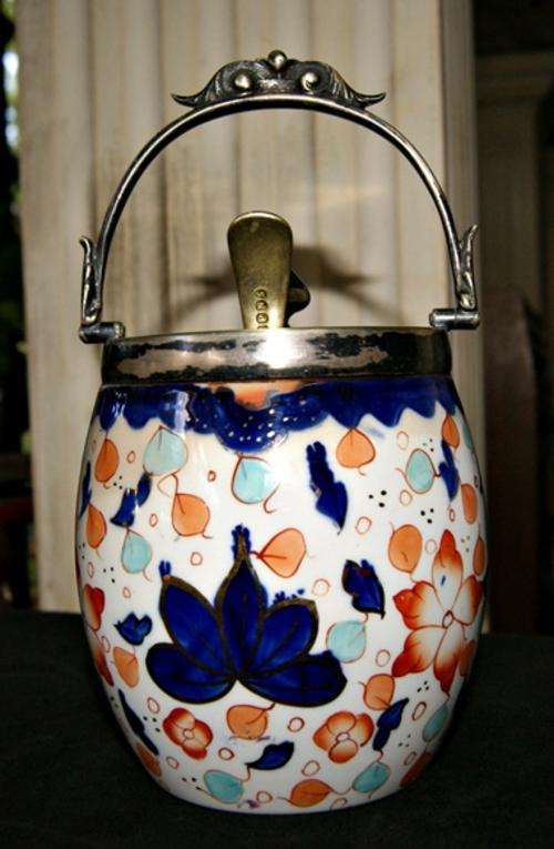 GORGEOUS ANTIQUE SUGAR BOWL WITH LID@@@ CRAZY R1 START