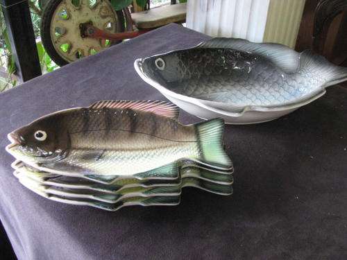 WOW!!!!! A GORGEOUS GOOD QUALITY RETRO FISH SET..SERVING BOWL AND 4 FISH PLATES @CRAZY R1 START
