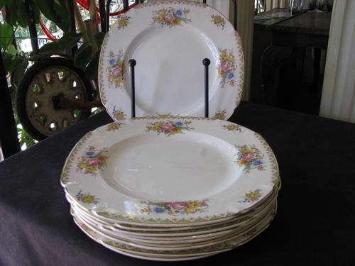 9 VINTAGE JOHN MADDOCK AND SONS DINNER PLATES....BID PER PLATE