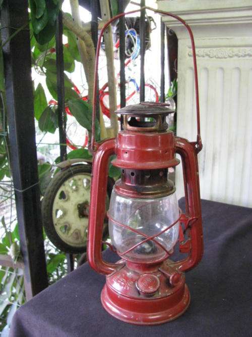 A RED PARAFFIN LAMP @@@ CRAZY LOW START