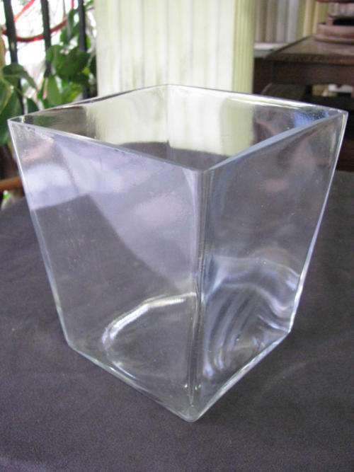 LOVELY PLAIN VINTAGE SQUARE GLASS VASE. @@@ CRAZY LOW START