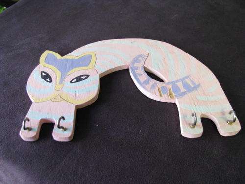 A RETRO CAT SHAPED KEY RACK WITH 4 HOOKS  @@@ CRAZY LOW START