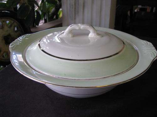 A GORGEOUS SWINNERTONS ENGLAND VEGETABLE BOWL WITH LID  @@@ CRAZY LOW START