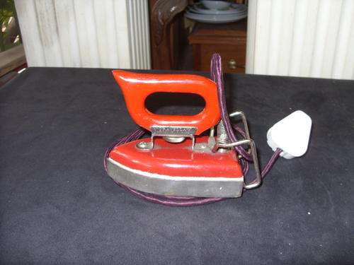VINTAGE TRAVELLA TRAVELLING IRON @@@ CRAZY R1 START