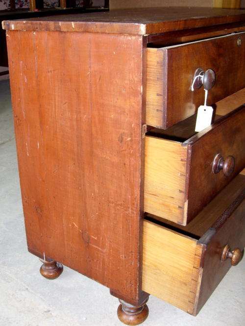 Flame Mahogany Victorian Chest of Drawers