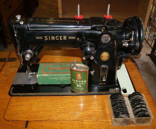 Vintage 1959 Singer 306K Sewing Machine with Cabinet (K8851106) and Accessories