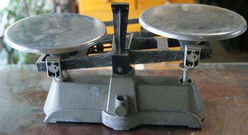Vintage Ohaus Harvard Trip Balance Scale 2kg