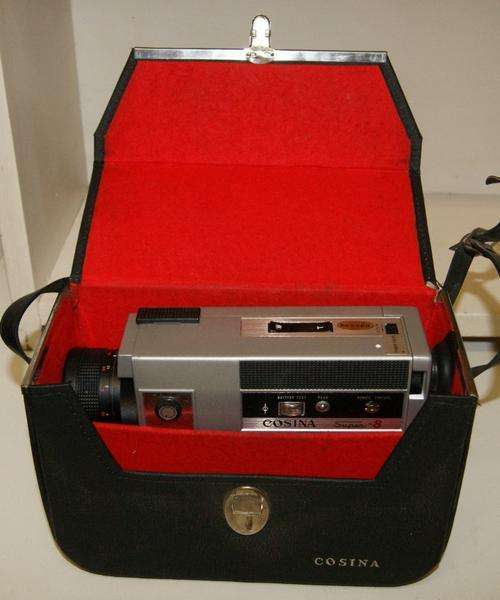 Vintage 1970's Cosina DL-40P Super 8 Handheld Movie Camera