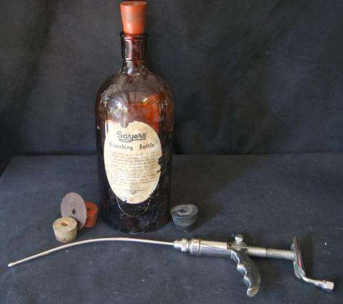 Vintage N.J Philips Sayers non-automatic Drench Gun and Drenching Bottle